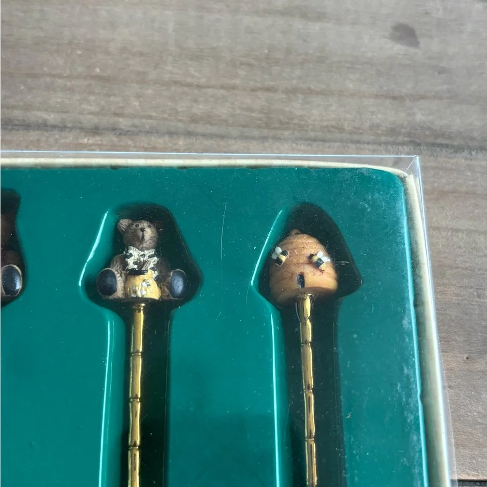 Debbie Mumm Collector’s Teaspoons Set of 4 In Original Box Never Used 1998 VTG